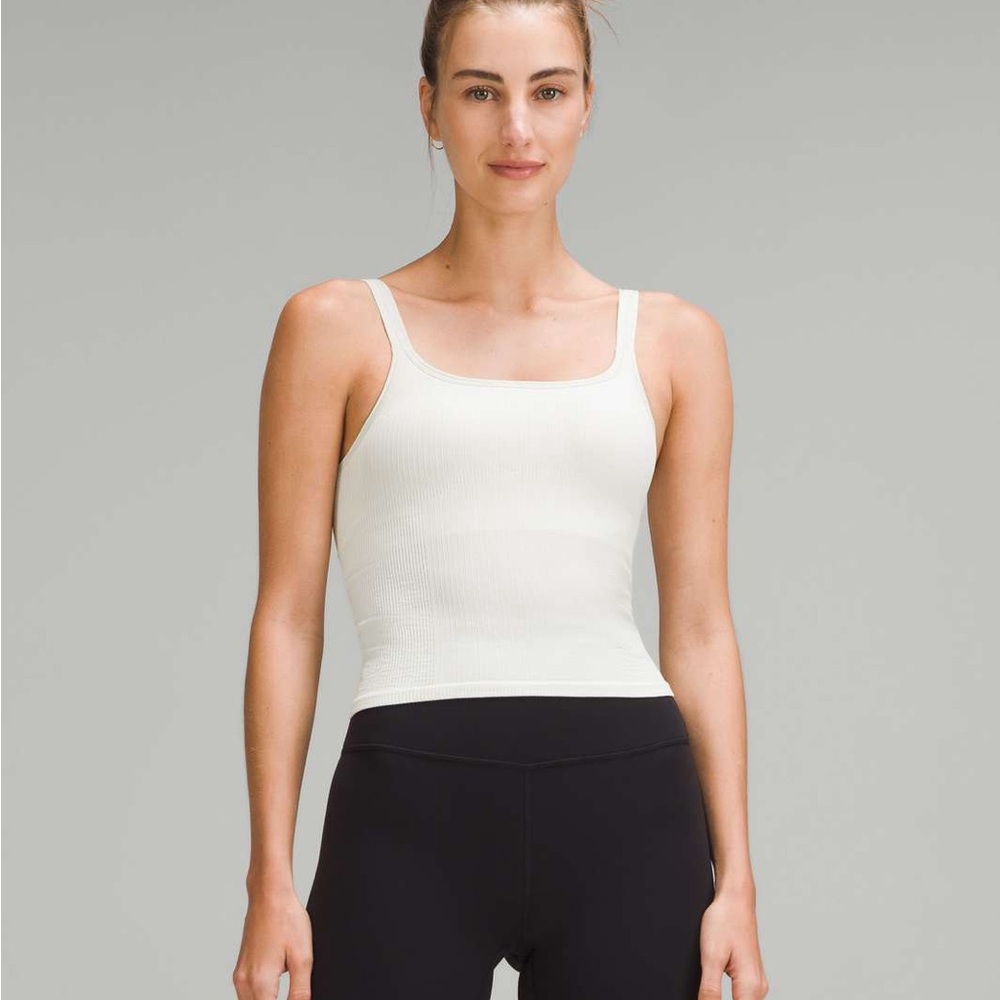 lululemon athletica Ebb to Street Scoop Cropped Tank B/C